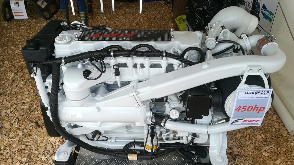 FPT N67 450hp repower engine FPT N67 450hp repower engine