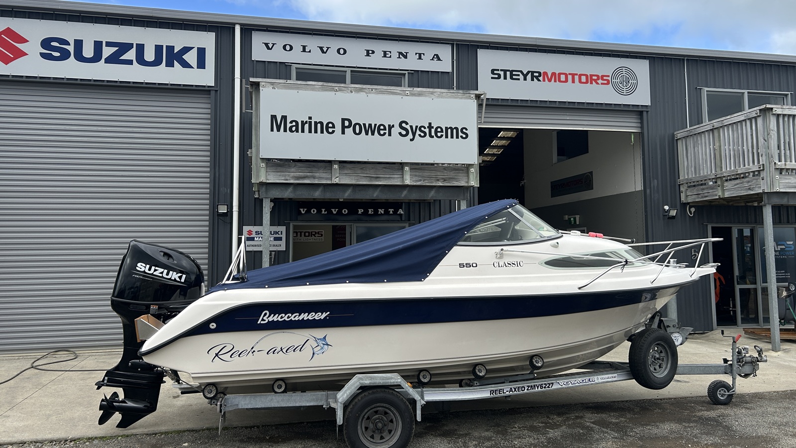 Buccaneer 550 Classic repower with Suzuki 140hp