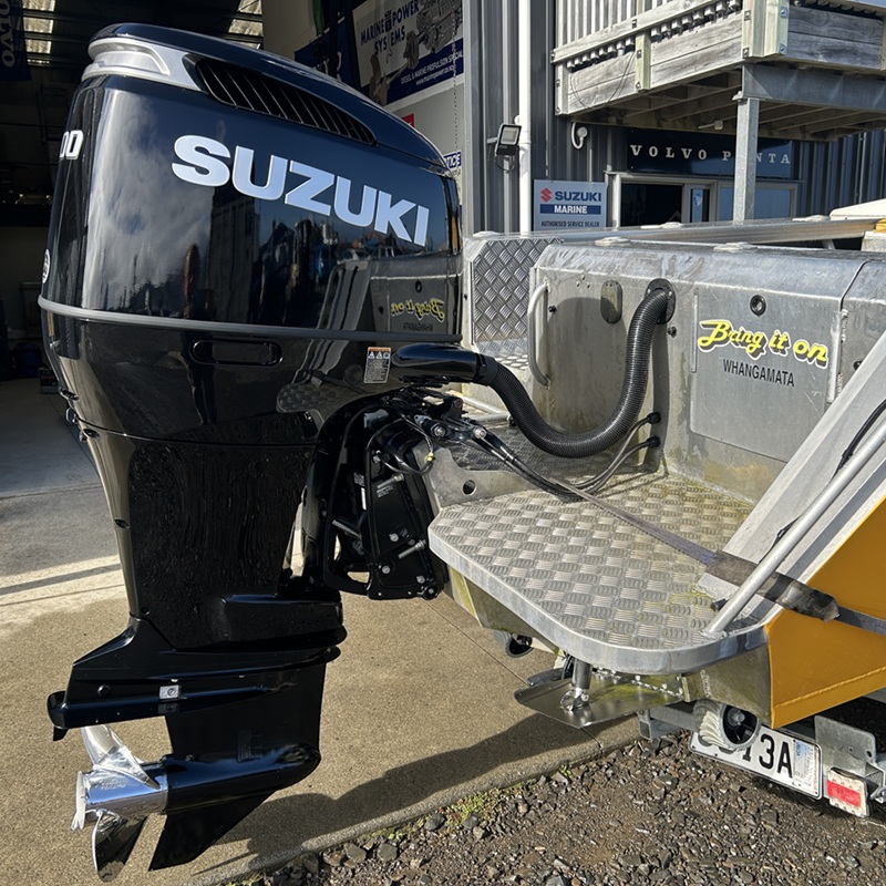 Bluefin HT700 repowered by Suzuki DF200TX V6 mobile Bluefin HT700 repowered by Suzuki DF200TX V6